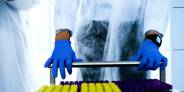 Revolutionierung der Laborautomatisierung mit mobilen Robotern